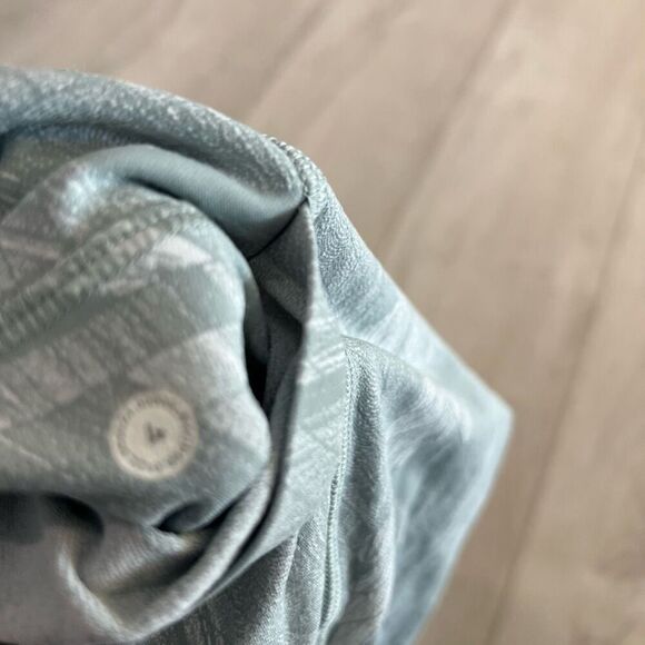 Lululemon women’s leggings crop size 4 - Picture 8 of 9